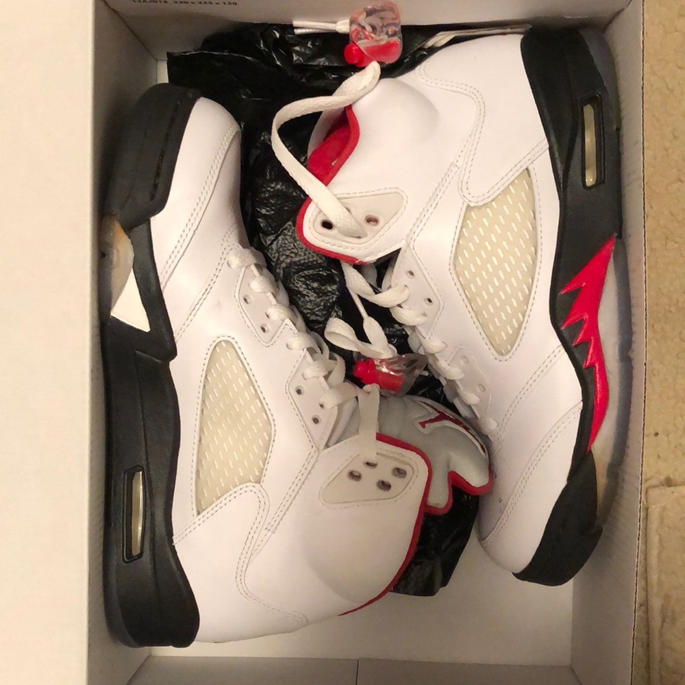 Air Jordan 5 Retro